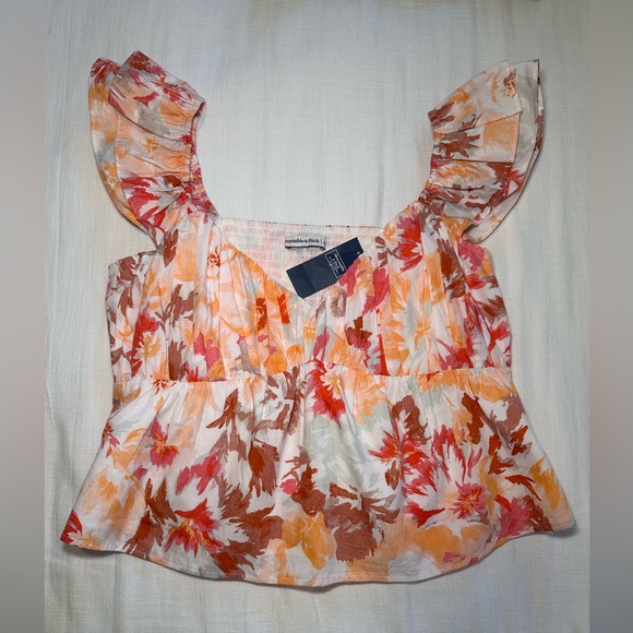 Abercrombie & Fitch NWT Floral Ruffle Sleeve Top - Picture 5 of 6
